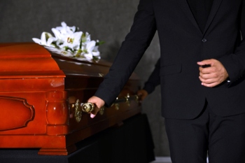 Call for powers to back up funeral director inspections image