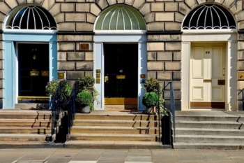 Edinburgh Council re-investigating pink door allegations  image