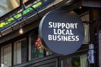 Empowering local businesses to reach net zero image
