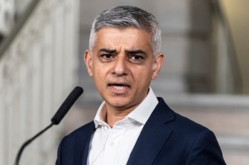 Khan calls for Home Counties targeted scrappage scheme  image