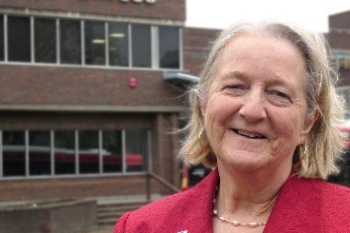 Long-serving council leader to step down image