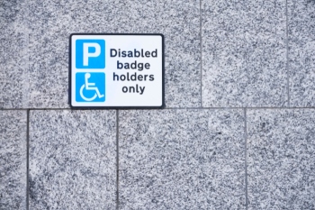 Older people struggling to apply for Blue Badges, charity warns image